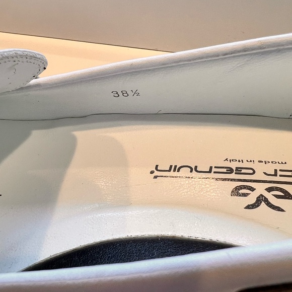 Womens golf shoes size 38.5 - Picture 3 of 3